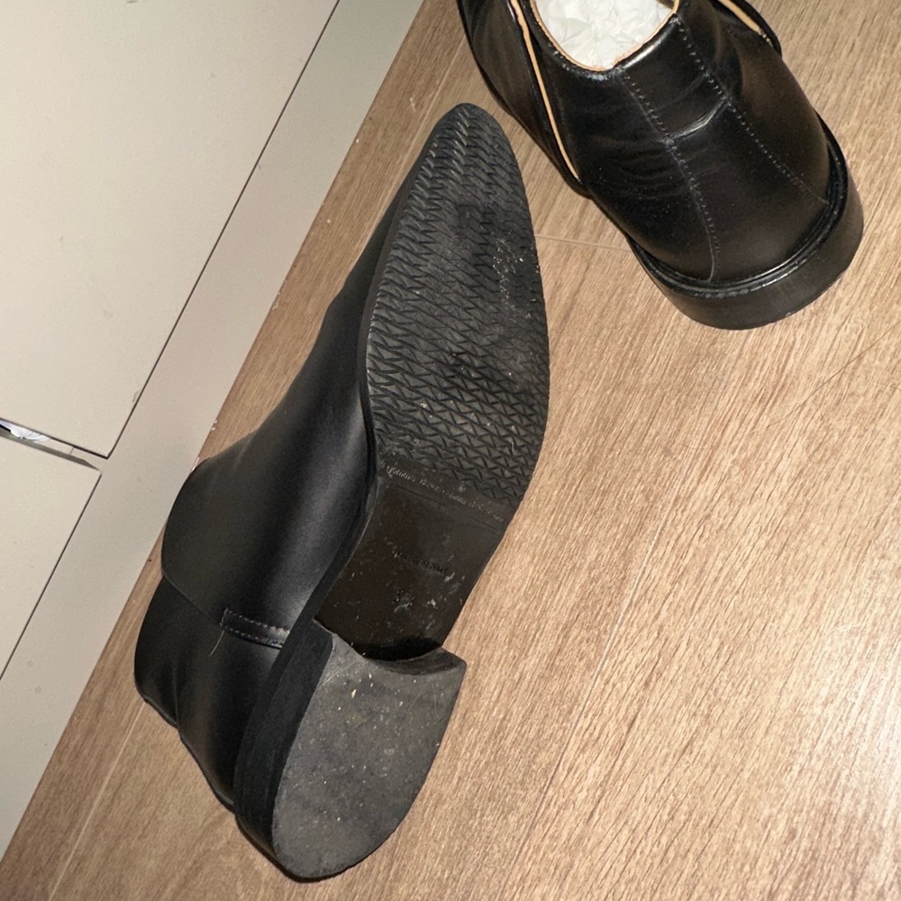 Everlane  Black Leather Ankle Booties size 5.5 - Picture 5 of 7